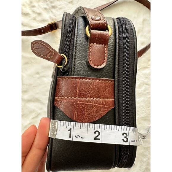 Vintage Cabin Creek Leather Crossbody Bag, 1980's Handbag, Vintage Crossbody Bag - Picture 13 of 15